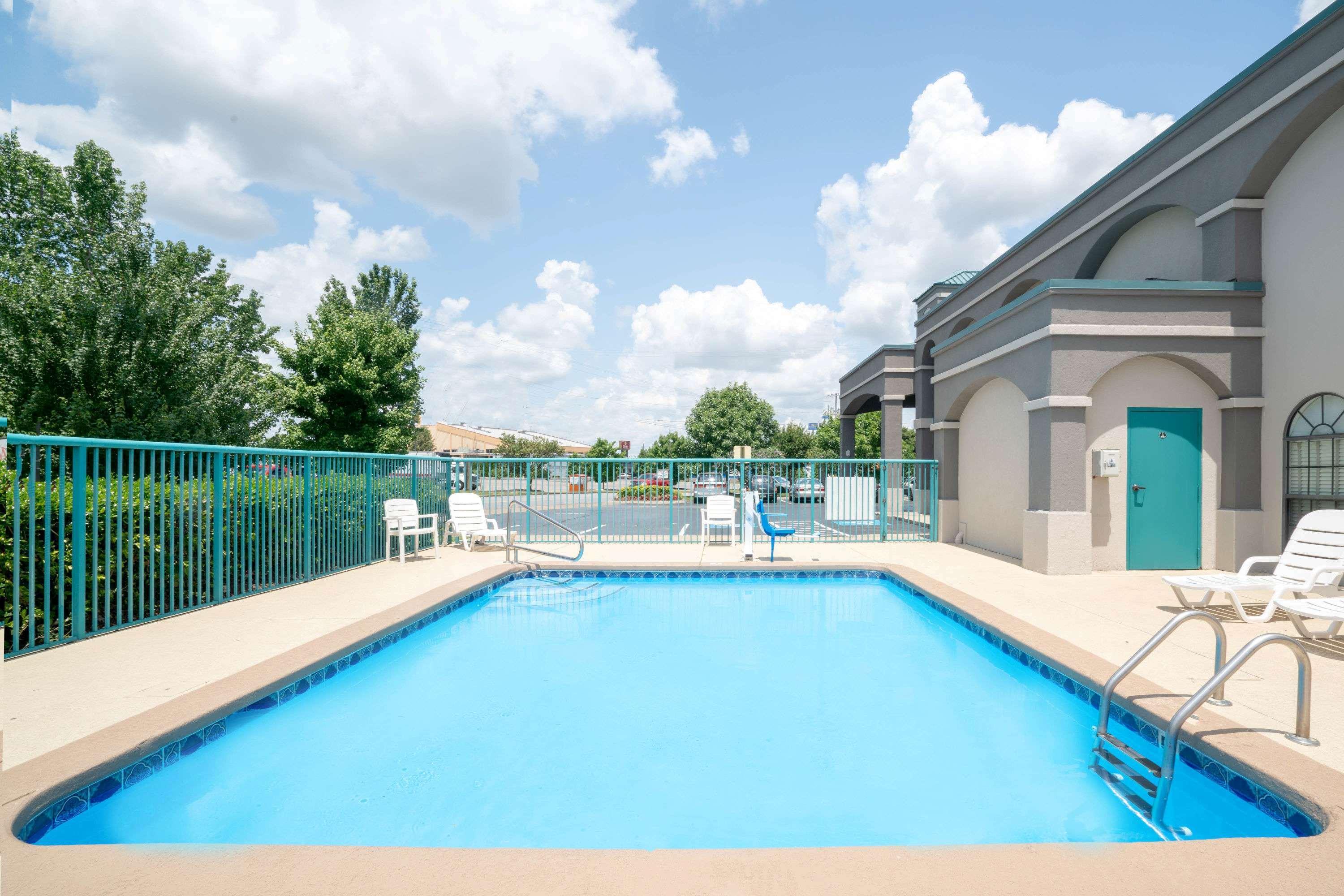 Super 8 By Wyndham Murfreesboro Zewnętrze zdjęcie